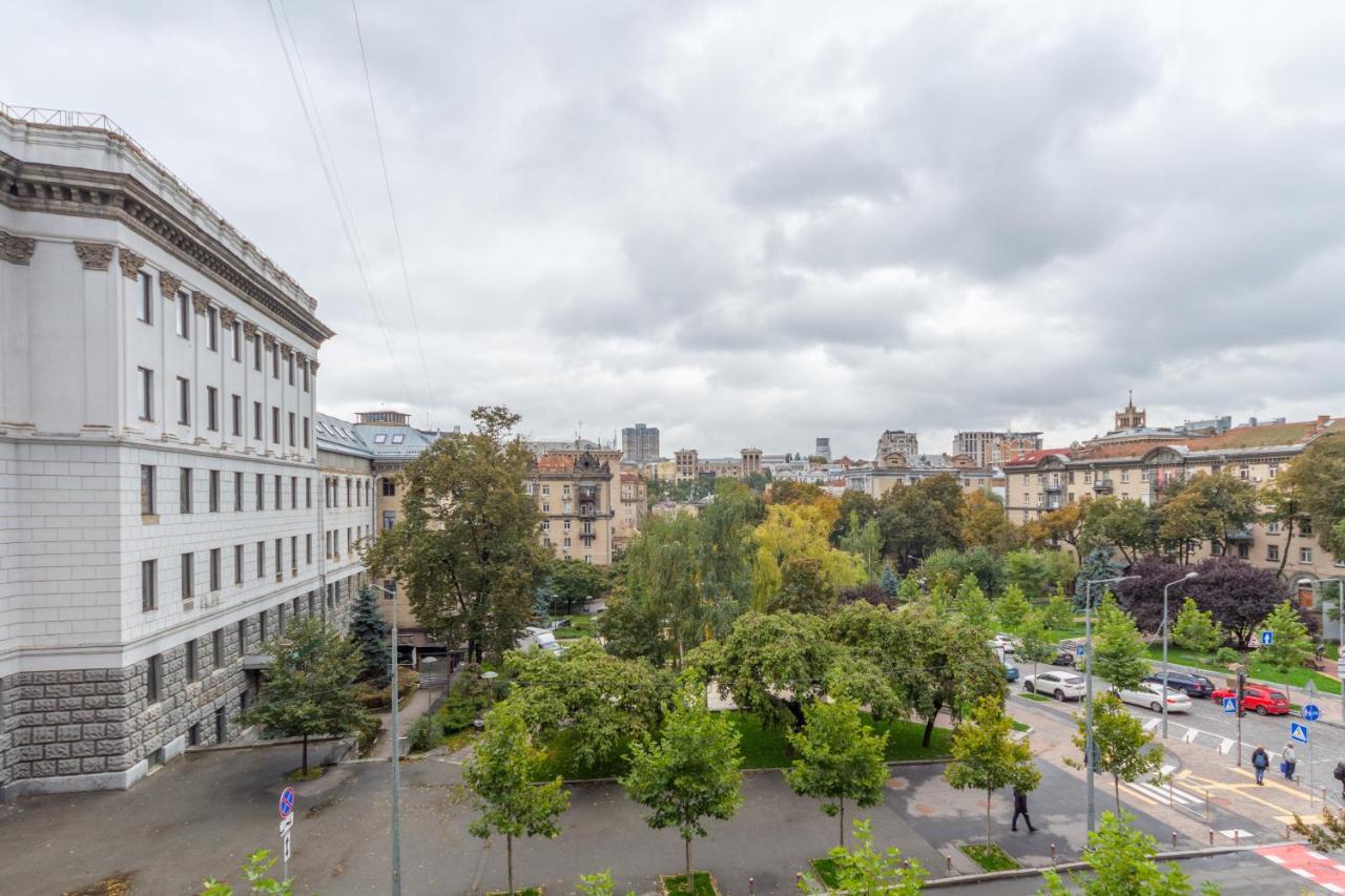 Central Apartments Maidan Area Kiev Ngoại thất bức ảnh